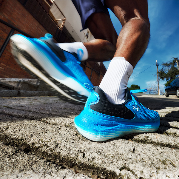 Under Armour Infinite Elite 2Comfort e reattività per accompagnarti chilometro dopo chilometro