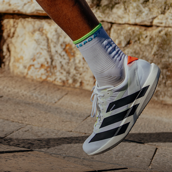 Socks that improve your run: experience the stability and ventilation of Compressport