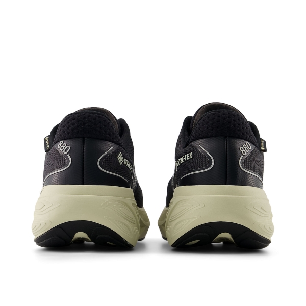 New Balance Fresh Foam X 880 v15 GTX  - Black/Silver Metallic/Timberwolf