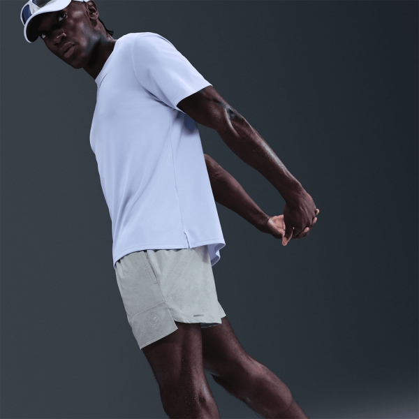 Nike Stride NIRT 5in Shorts - Light Smoke Grey