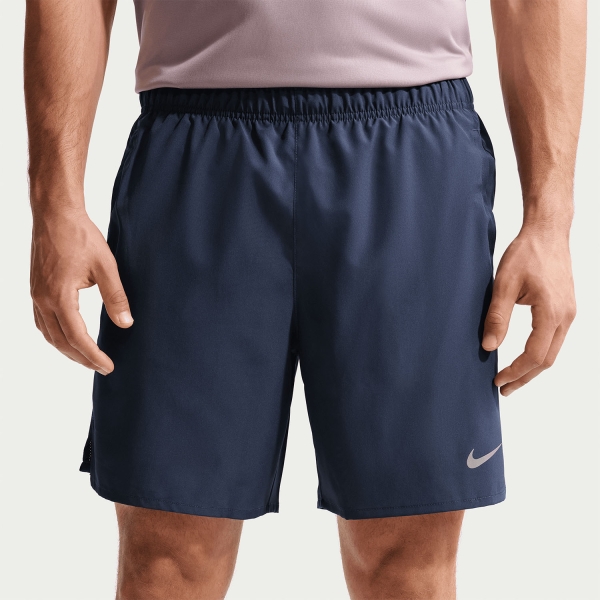 Pantalone cortos Running Hombre Nike Challenger Logo 7in Shorts  Midnight Navy/Reflective Silver DV9359410