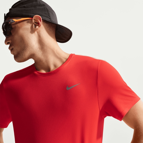 Nike Dri-FIT UV Run Division Miler Camiseta - Light Crimson/Reflective Silver