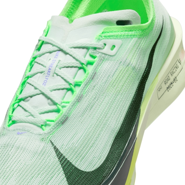Nike Streakfly 2 - Barely Green/Black Spruce/Volt Ice