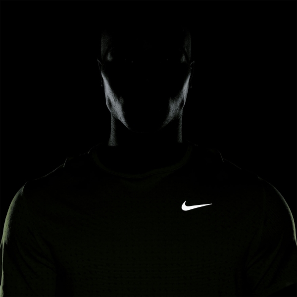 Nike Miler Breathe T-Shirt - Volt Ice/Reflective Silver