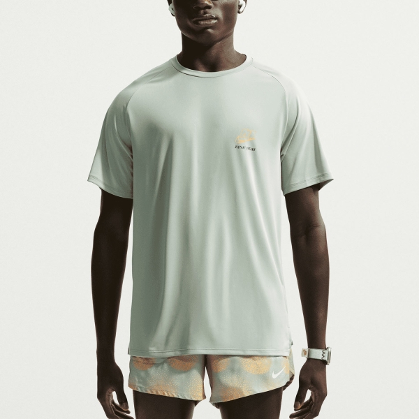 Men's Running T-Shirt Nike Stride Distant Dreams TShirt  Jade Horizon IO0543370