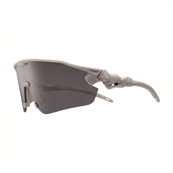 Running Sunglasses Nike ACG Vista Peak Sunglasses  Matte College Grey/Grey IQ9341X009