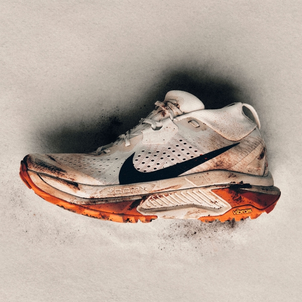Nike ACG Zegama - Summit White/Black/Phantom/Safety Orange