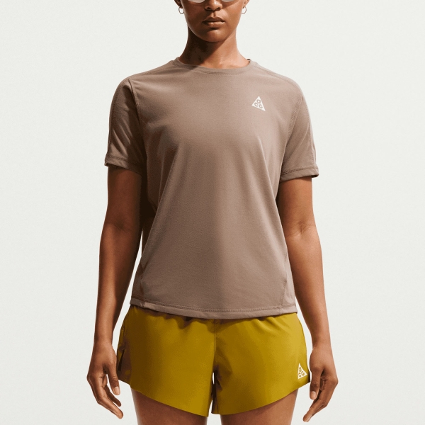 Women's Short Sleeve Shirts Trail Running Nike ACG DriFIT TShirt  Mink Brown/Summit White IO9650214