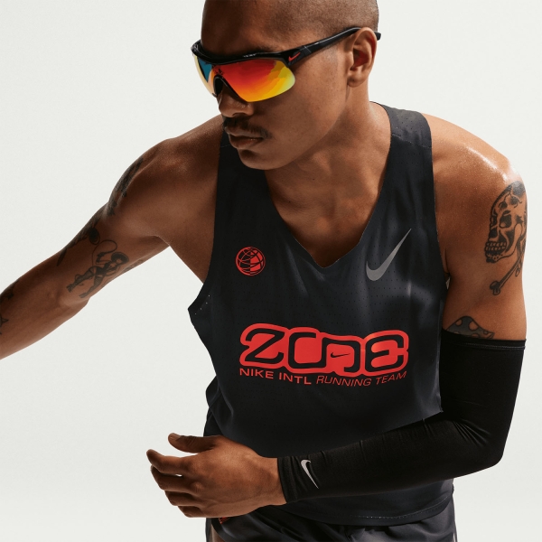Nike Dri-FIT ADV AeroSwift Energy Canotta - Black/Dark Smoke Grey/Bright Crimson