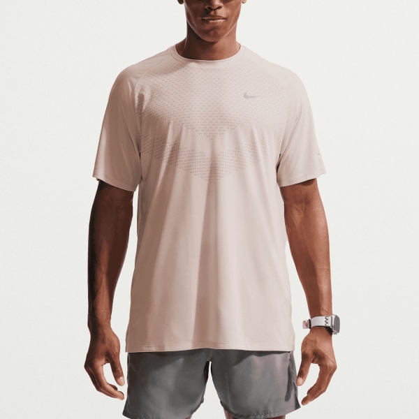Men's Running T-Shirt Nike DriFIT ADV Stride TShirt  Silt Red/Reflective Silver HV5203667