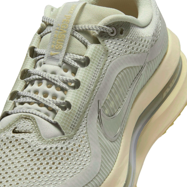 Nike Pegasus Premium - Light Bone/Metallic Silver/Chalk