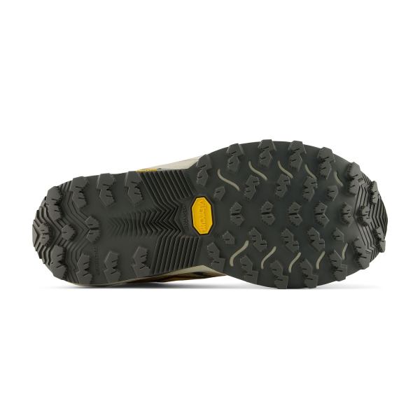 New Balance FuelCell Rebel Trail - White Peach/Timberwolf