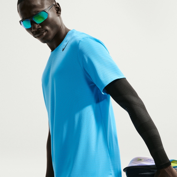 Nike Aeroswift T-Shirt - Light Current Blue/Black