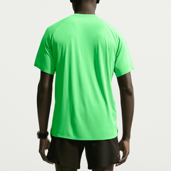 Nike Dri-FIT ADV Stride Camiseta - Green Spark/Reflective Silver
