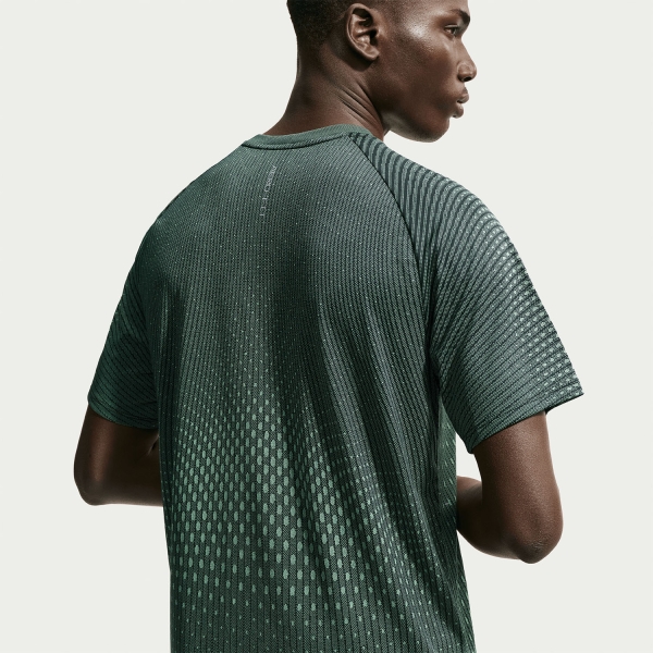 Nike Aero-FIT Stride T-Shirt - Black/Light Green Spark/Reflective Silver