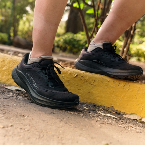Altra Torin 9 - Black/Castlerock