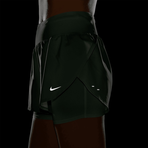 Nike Flow Pro 2 in 1 2.5in Shorts - Cucumber Calm/Reflective Silver