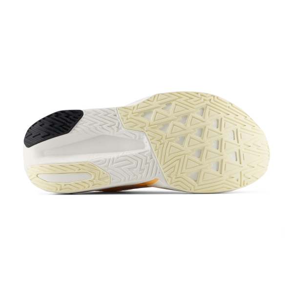 New Balance FuelCell Rebel v5 - Calcium/Gumdrop