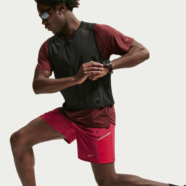 Nike Miler 7in Shorts - Tough Red/Sport Red/Reflective Silver