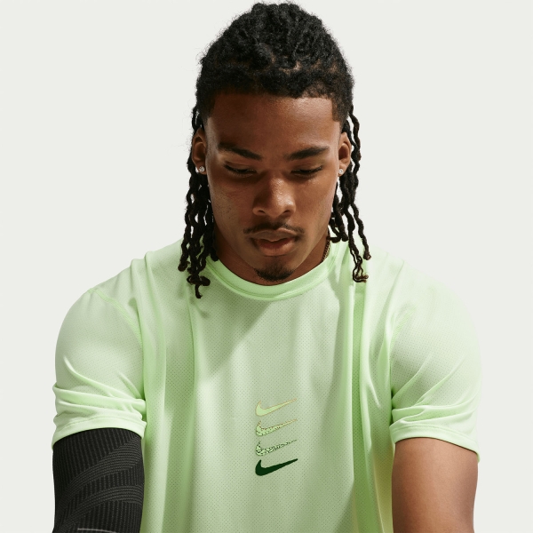 Nike Dri-FIT Graphic T-Shirt - Barely Volt