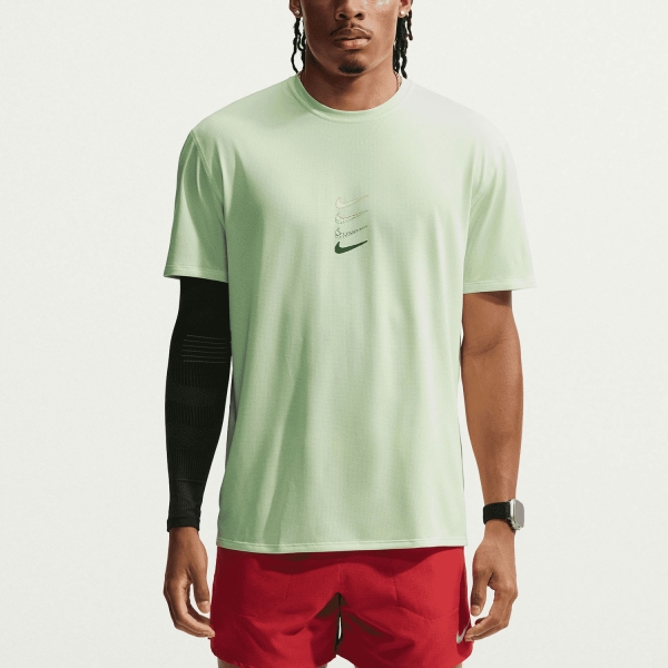 Men's Running T-Shirt Nike DriFIT Graphic TShirt  Barely Volt IW1083799
