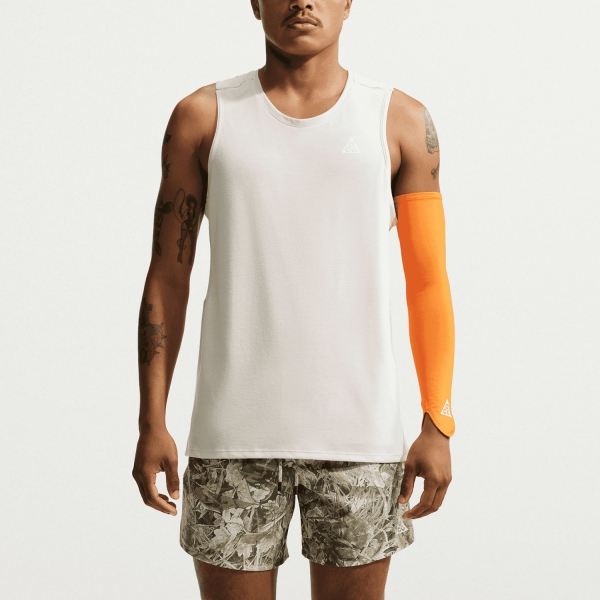 Men's Trail Running Tank Tops & Vests Nike ACG Solar Chase Tank  Light Orewood Brown/Summit White IO9689104
