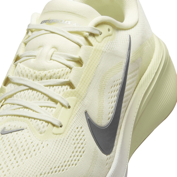 Nike Pegasus 42 - Coconut Milk/Metallic Silver/Light Khaki