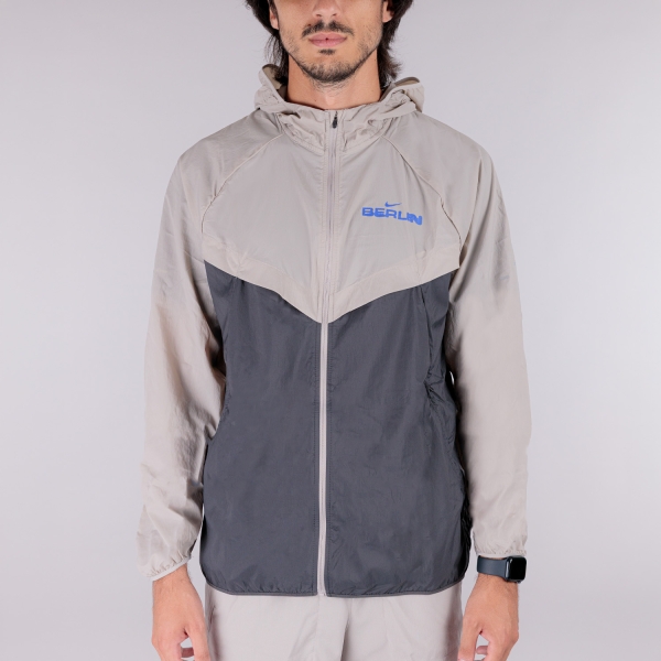 Men's Running Jacket Nike City Marathon Stride Berlin Jacket  College Grey/Anthracite IU3713009