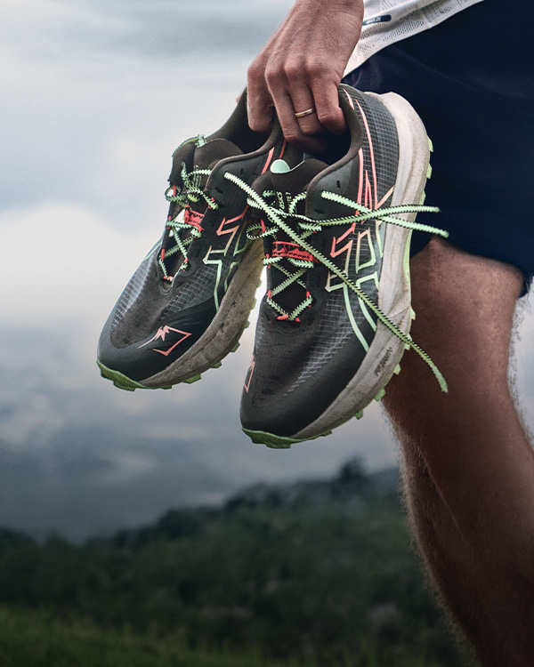 Lighter, more resistant
ASICS Fuji Lite 7