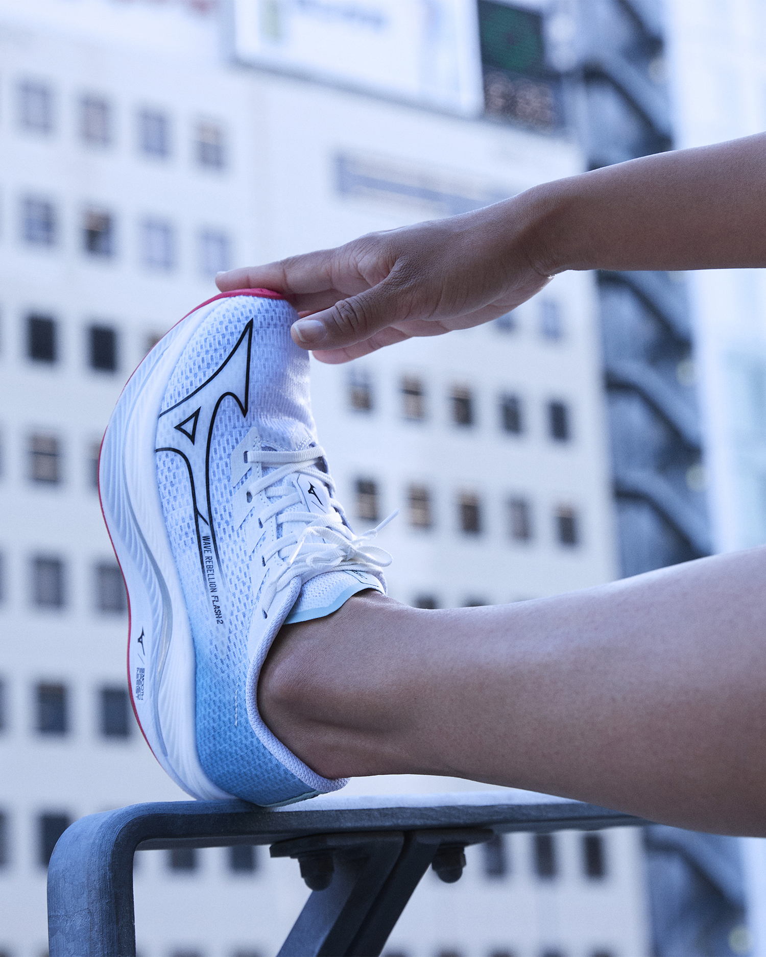 Mizuno Wave Rebellion Flash 2